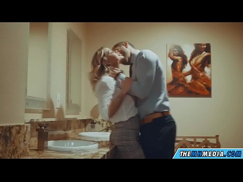 ❤️ Вақте ки як малламуй busty шумо дар як ҳоҷатхона ҷамъиятӣ seduces ❌ Порно босифат дар мо tg.porn-mz-com.ru ❌❤